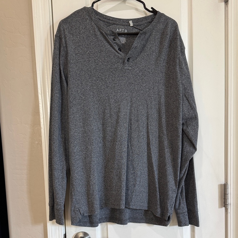 Apt. 9 Dark Gray Henley Top / J107